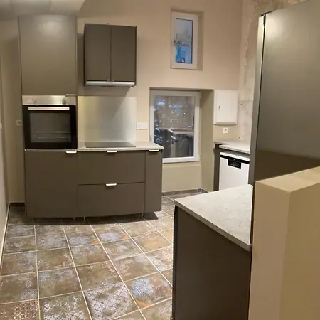 شقة La Terre Du Midi A *